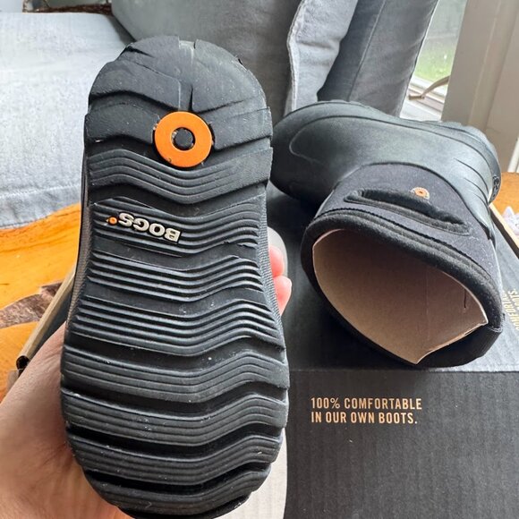 Bogs size 7 (toddler) black - Picture 3 of 4